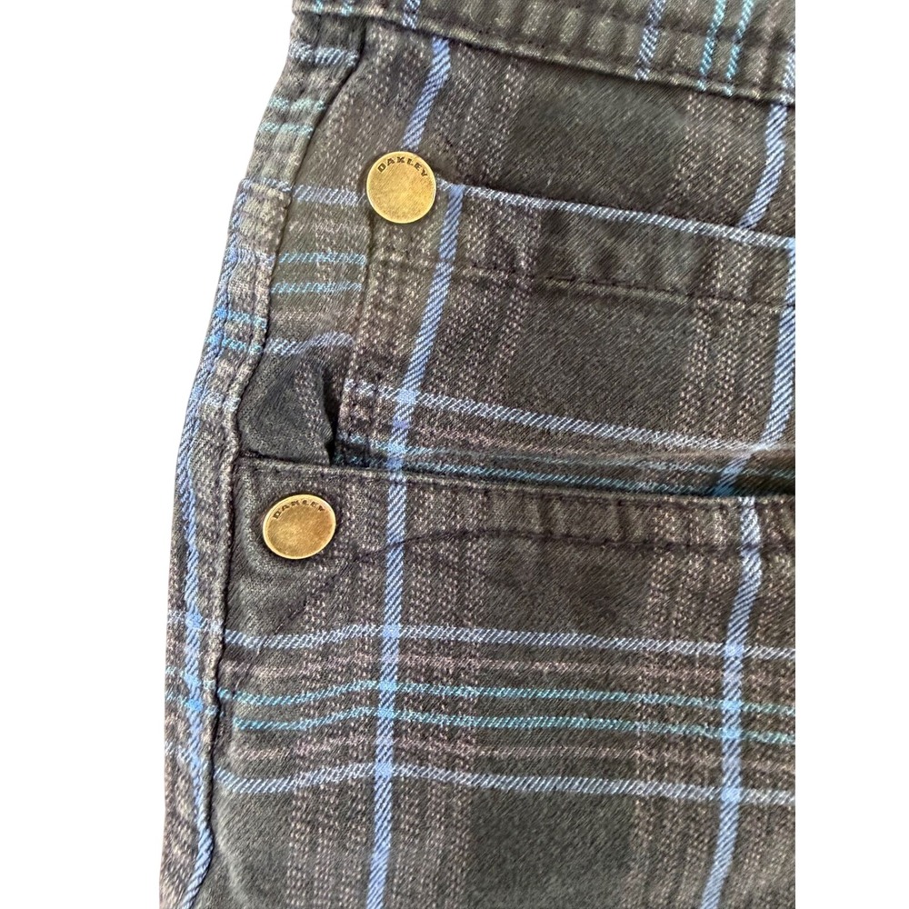 Oakley Slim Fit‎ Plaid Shorts Mens 29 Navy Blue Y2K Skate Technical Lifestyle - Picture 4 of 4